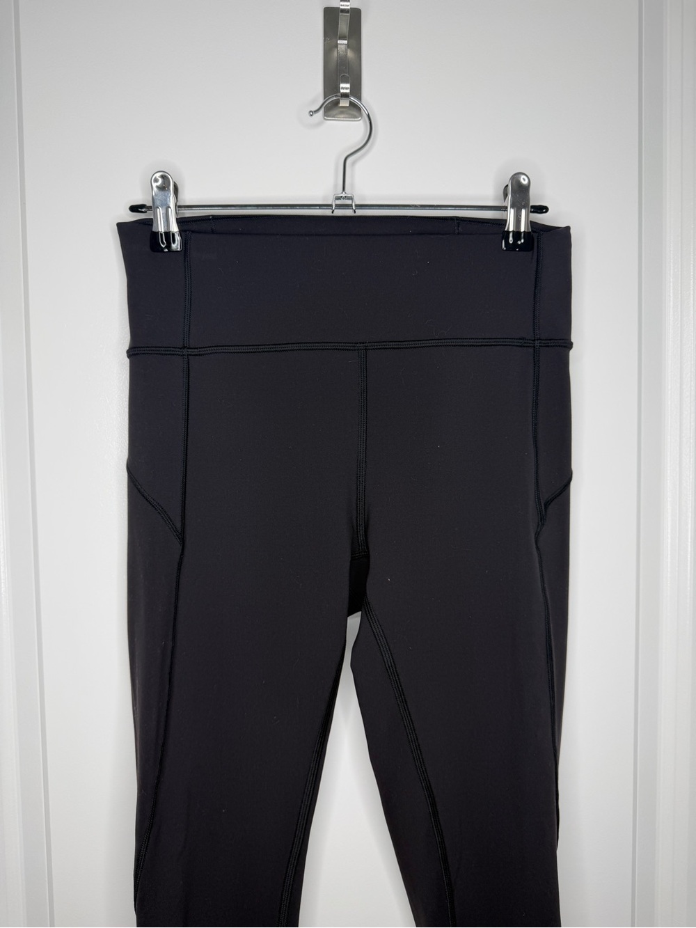 Lululemon Leggings size 6 Black - Picture 3 of 9